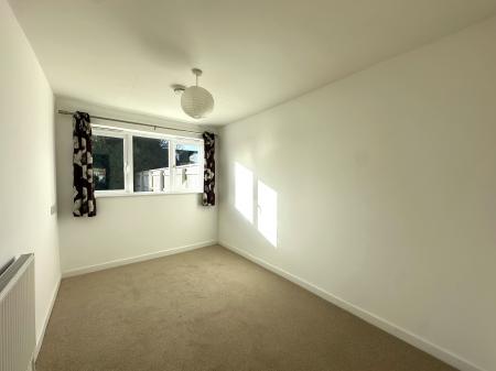 4 bedroom Link detached house for sale in Cameron Close, Stratton St Margaret, Swindon, SN3