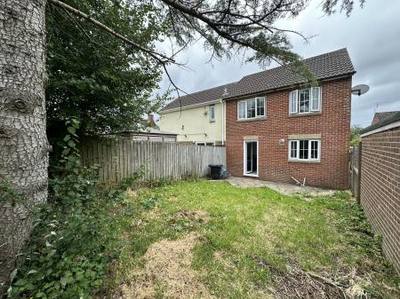 3 bedroom Semi-detached house for sale in Goldsborough Close, Eastleaze, Swindon, SN5