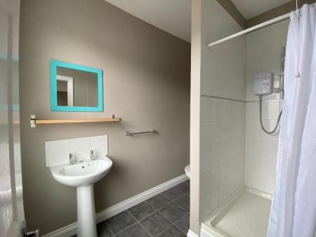 1 bedroom House share to let in Clifton Street, Old Town, Swindon, SN1