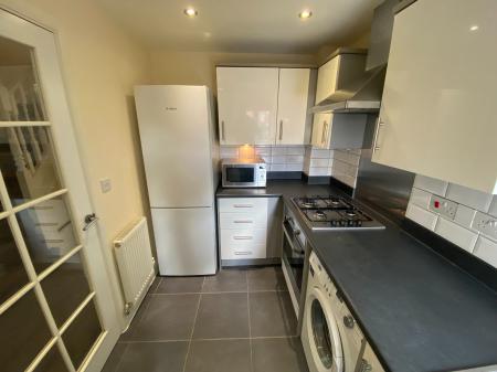 2 bedroom Semi-detached house to let in Culverhouse Road, Swindon, SN1