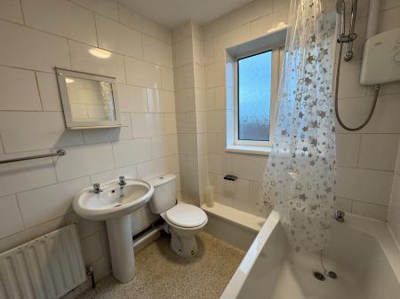 3 bedroom Semi-detached house to let in Icomb Close, Toothill, Swindon, SN5