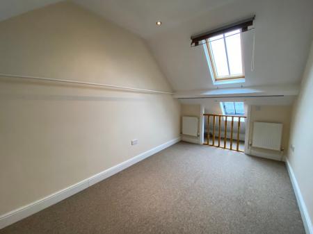 2 bedroom Apartment to let in Lincoln Street, Swindon, SN1