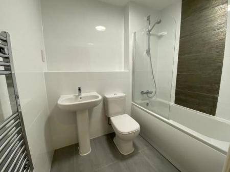 1 bedroom Flat to let in 19 Fleming Way, Town Centre, Swindon, SN1