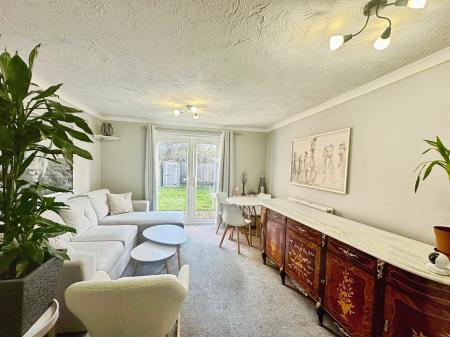 2 bedroom Semi-detached house for sale in Mallard Close, Covingham, Swindon, SN3