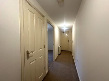2 bedroom Flat for sale in Saltash Road, Swindon, SN2