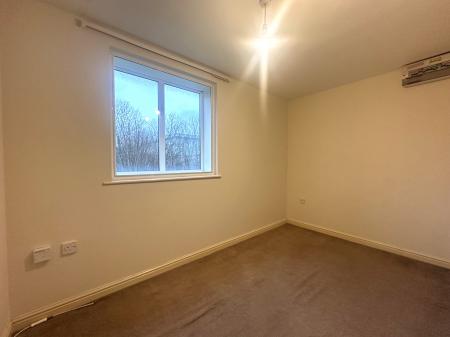 2 bedroom Flat for sale in Saltash Road, Swindon, SN2