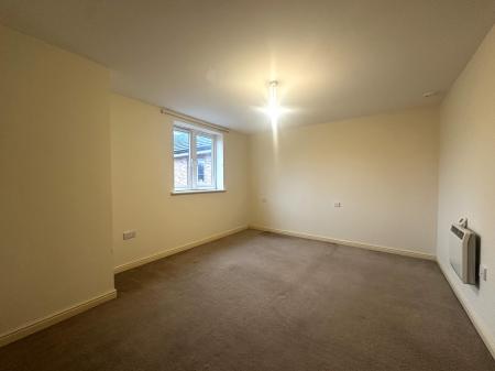 2 bedroom Flat for sale in Saltash Road, Swindon, SN2