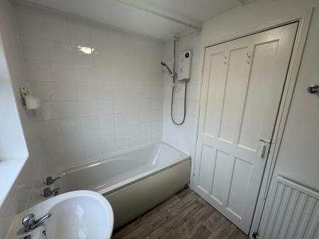 2 bedroom Terraced House to let in Omdurman Street, Swindon, SN2