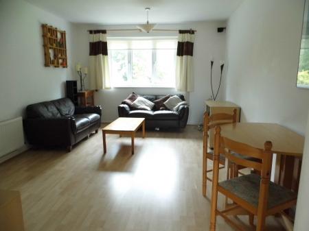 2 bedroom Flat to let in Foxwood, Westlea, Swindon, SN5