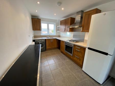3 bedroom Town house to let in Strouds Close, Old Town, Swindon, SN3