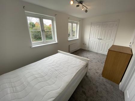 3 bedroom Town house to let in Strouds Close, Old Town, Swindon, SN3