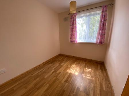 2 bedroom Flat to let in Linslade Street, Rodbourne, Swindon, SN2