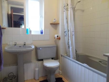 2 bedroom Terraced House for sale in Picton Road, Swindon, SN5