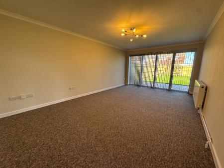 3 bedroom Bungalow to let in Fitzmaurice Close, Covingham, Swindon, SN3