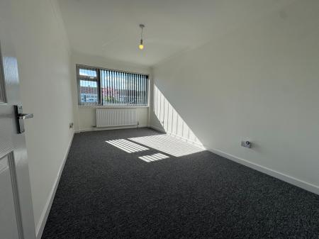 3 bedroom Bungalow to let in Fitzmaurice Close, Covingham, Swindon, SN3