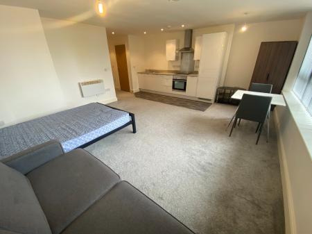 1 bedroom Studio flat to let in 19 Fleming Way, Town Centre, Swindon, SN1