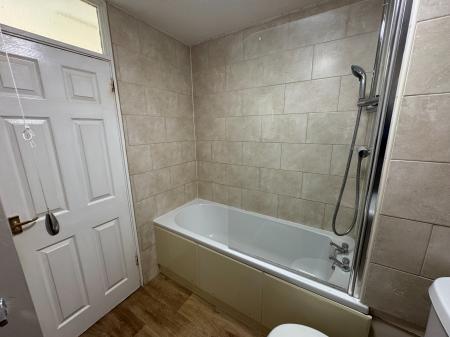 2 bedroom Terraced House to let in Wakefield Close, Swindon, SN5