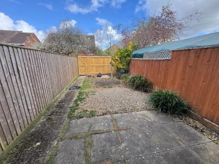 2 bedroom Terraced House to let in Wakefield Close, Swindon, SN5