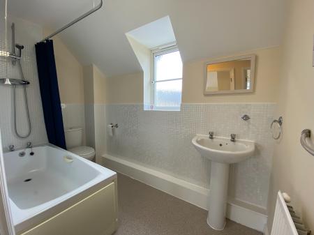 2 bedroom Flat to let in Maybold Crescent, Haydon End, Swindon, SN25