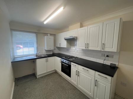 2 bedroom Flat to let in Eastcott Farm House, Eastcott Hill, Old Town, Swindon, SN1