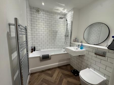 2 bedroom Apartment to let in Catherine Street, Town Centre, Swindon, SN1