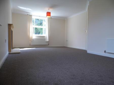 2 bedroom Flat to let in Herschel Close, Oakhurst, Swindon, SN25