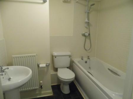 2 bedroom Flat to let in Herschel Close, Oakhurst, Swindon, SN25