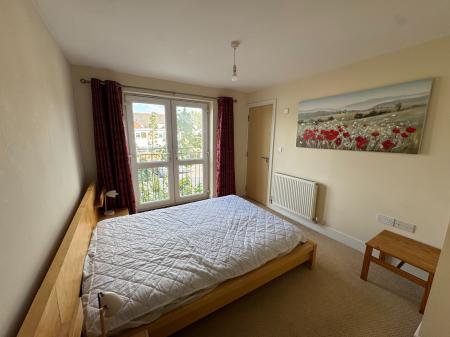 2 bedroom Apartment to let in The Bath Building, Bath Road, Old Town, Swindon, SN1
