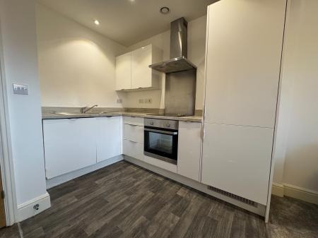 1 bedroom Flat to let in 19 Fleming Way, Town Centre, Swindon, SN1