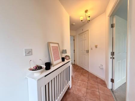 2 bedroom Flat for sale in Pioneer Road, Oakhurst, Swindon, SN25
