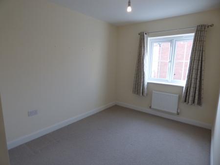 3 bedroom End of terrace house to let in Culverhouse Road, Swindon, SN1