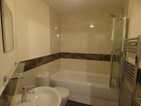 3 bedroom End of terrace house to let in Culverhouse Road, Swindon, SN1