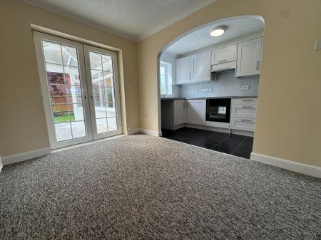 3 bedroom Semi-detached house to let in Pheasant Close, Covingham, Swindon, SN3