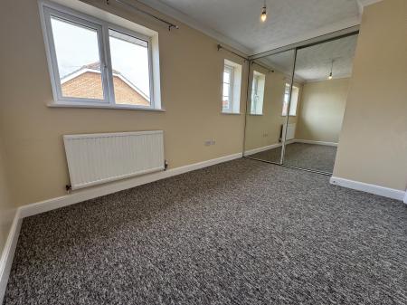 3 bedroom Semi-detached house to let in Pheasant Close, Covingham, Swindon, SN3