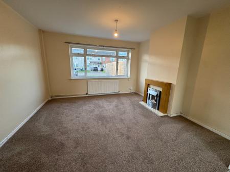 3 bedroom Semi-detached house to let in Welcombe Avenue, Swindon, SN3