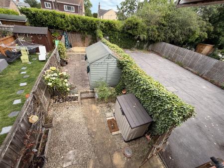 2 bedroom Semi-detached house for sale in Harvester Close, Swindon, SN5