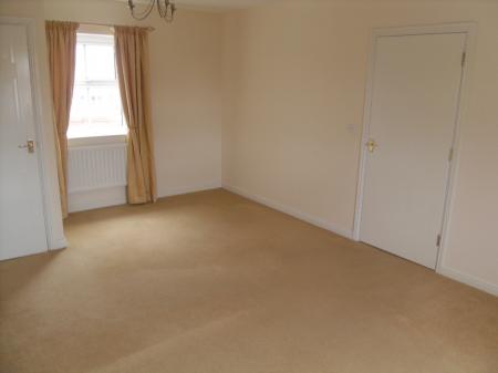 2 bedroom Flat to let in Lynmouth Road, Penzance Drive, Churchward, Swindon, SN2