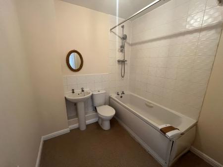 2 bedroom Apartment to let in Maybold Crescent, Haydon End, Swindon, SN25