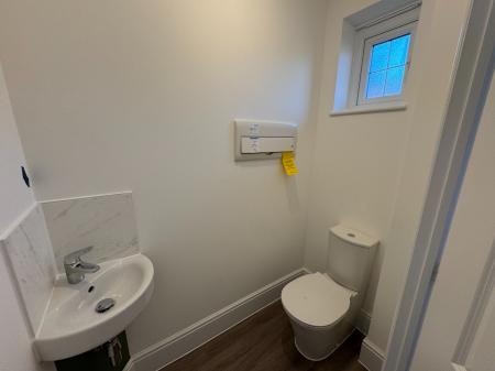 3 bedroom Detached house to let in Clouds Row, Badbury Park, Swindon, SN3