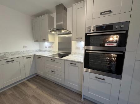 3 bedroom Detached house to let in Clouds Row, Badbury Park, Swindon, SN3