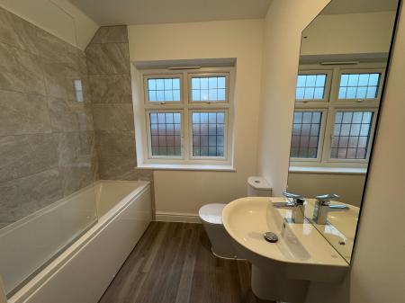 3 bedroom Detached house to let in Clouds Row, Badbury Park, Swindon, SN3