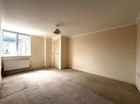 1 bedroom Apartment for sale in Empire Court, Clarence Street, Swindon, SN1