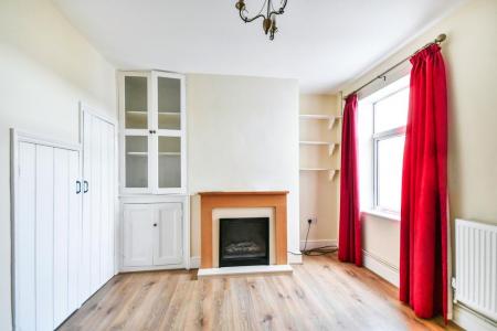 2 bedroom Terraced House to let in Dean Street, Central, Swindon, SN1