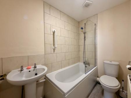 2 bedroom Terraced House for sale in Thornford Drive, Swindon, SN5
