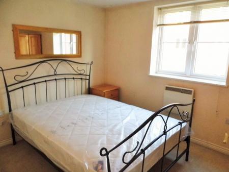 2 bedroom Flat to let in Padstow Road, Churchward, Swindon, SN2
