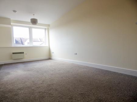 1 bedroom Studio flat to let in Electra House, Farnsby Street, Central, Swindon, SN1