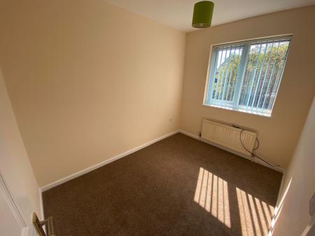 2 bedroom Terraced House to let in Boydell Close, Shaw, Swindon, SN5