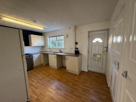3 bedroom Terraced House to let in Warneford Close, Toothill, Swindon, SN5