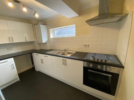 2 bedroom Flat to let in Eastcott Farm House, Eastcott Hill, Old Town, Swindon, SN1