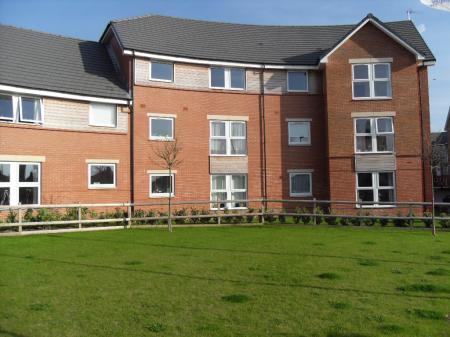 2 bedroom Flat to let in Florey Court, Okus Road, Old Town, Swindon, SN1